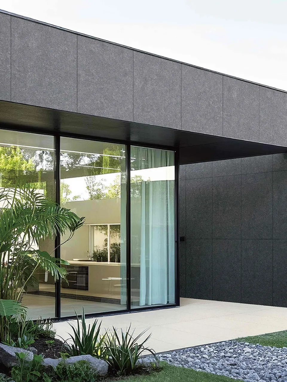 Charcoal Taupe Fossil Limestone Stone-Look Outdoor Porcelain Pavers for Wall and Floor